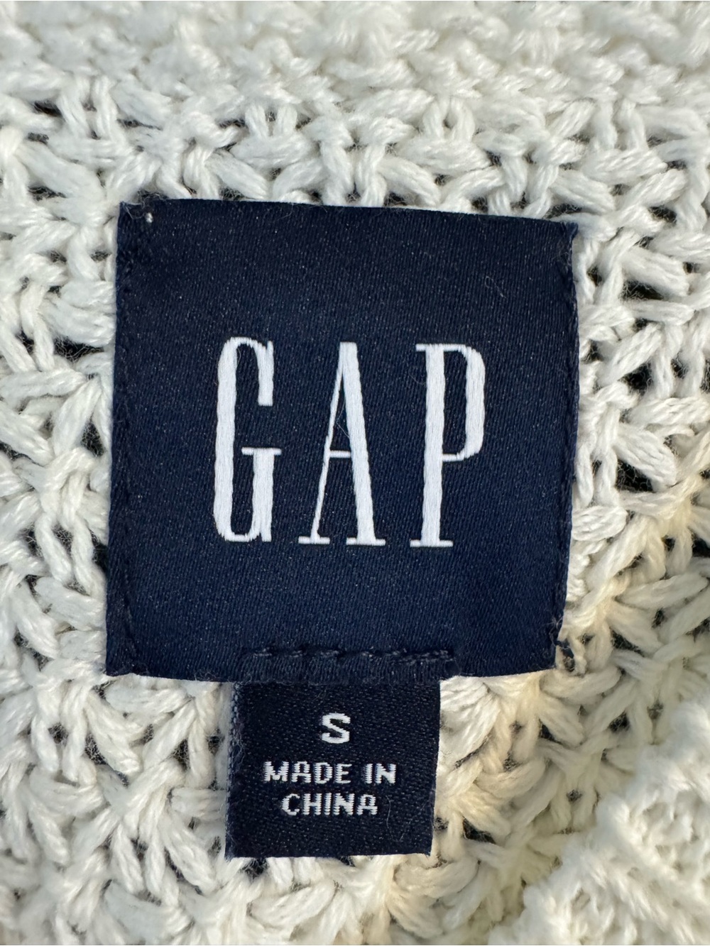 GAP Cream Knit Crewneck Sweater Size Small - Picture 3 of 8